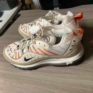 Nike Air Max 98 Marathon Running Shoe/ sneakers